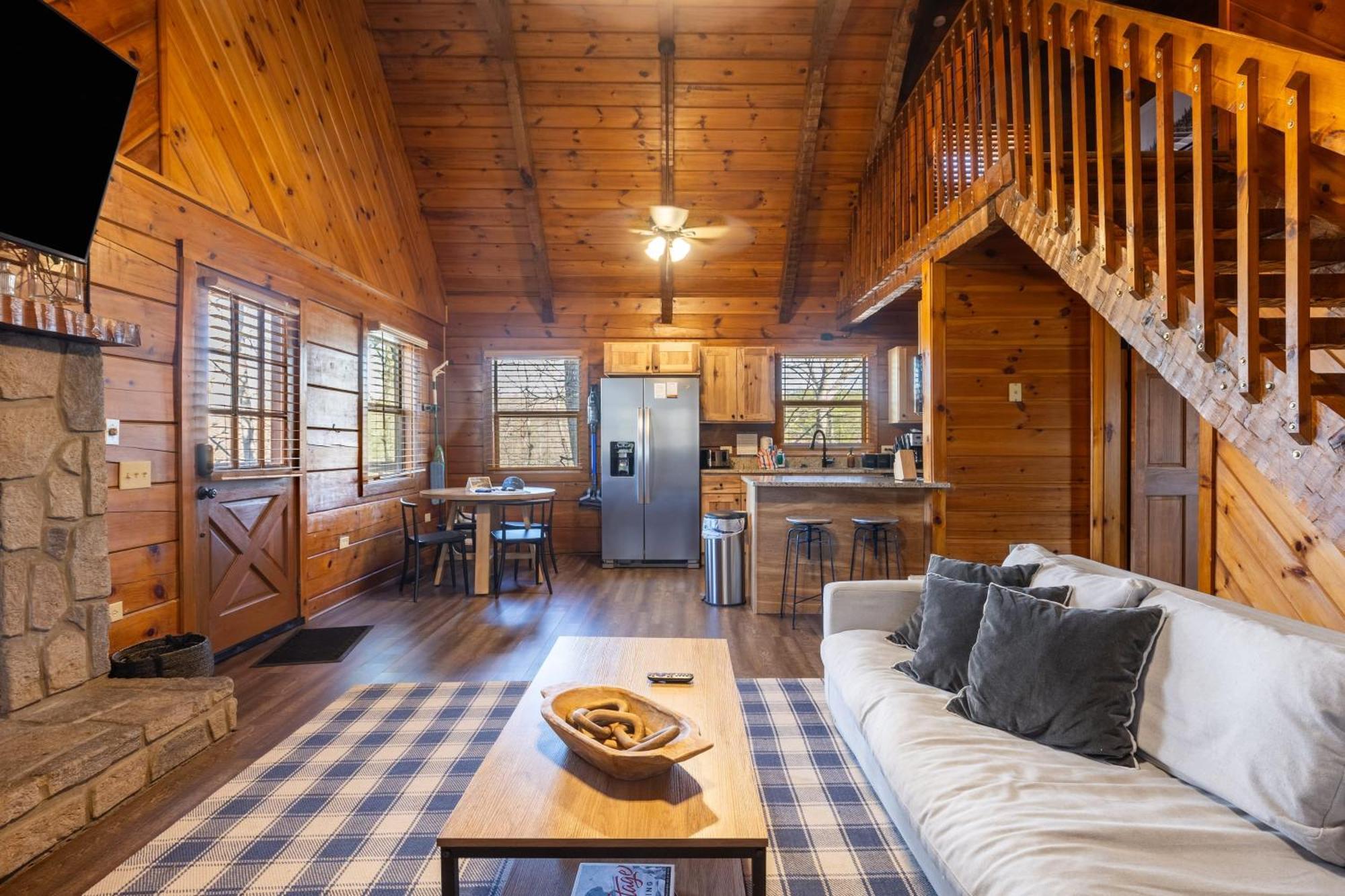 Dudley Ii By Avantstay Comfortable W Hot Tub Views *