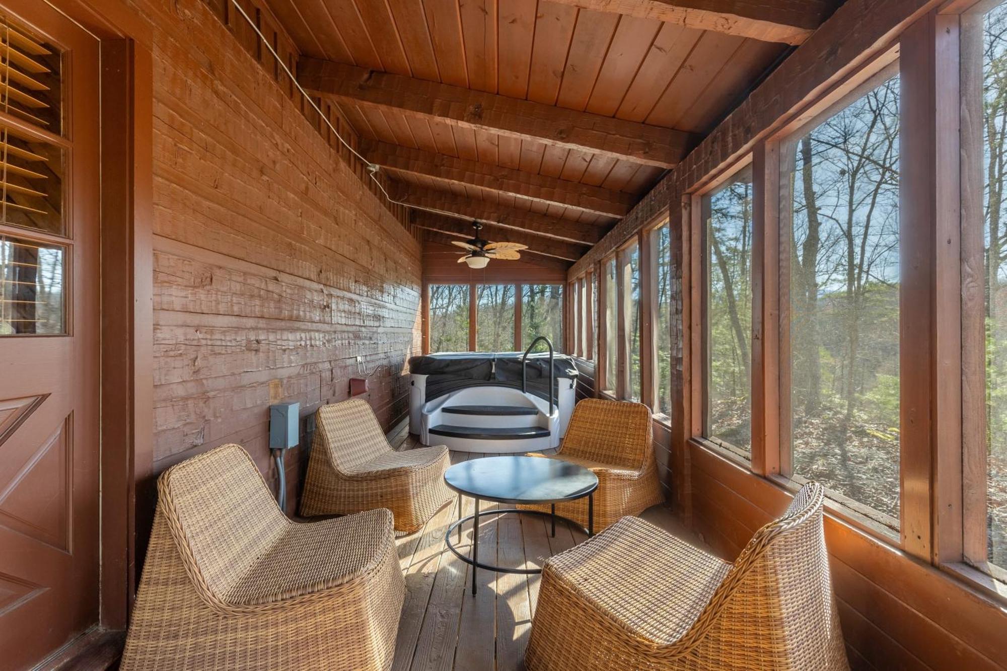 Dudley Ii By Avantstay Comfortable W Hot Tub Views Holiday home *
