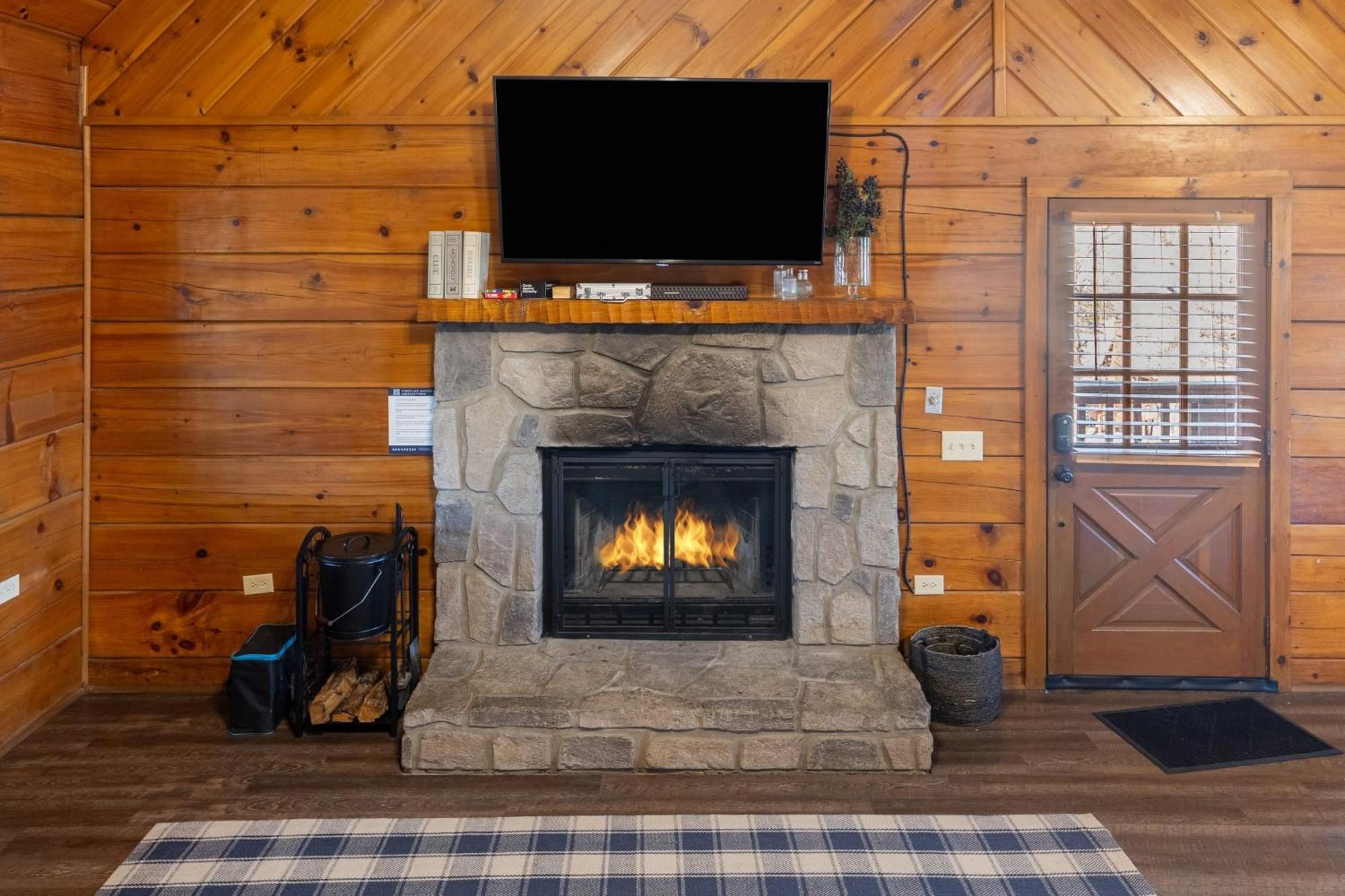 Dudley Ii By Avantstay Comfortable W Hot Tub Views *