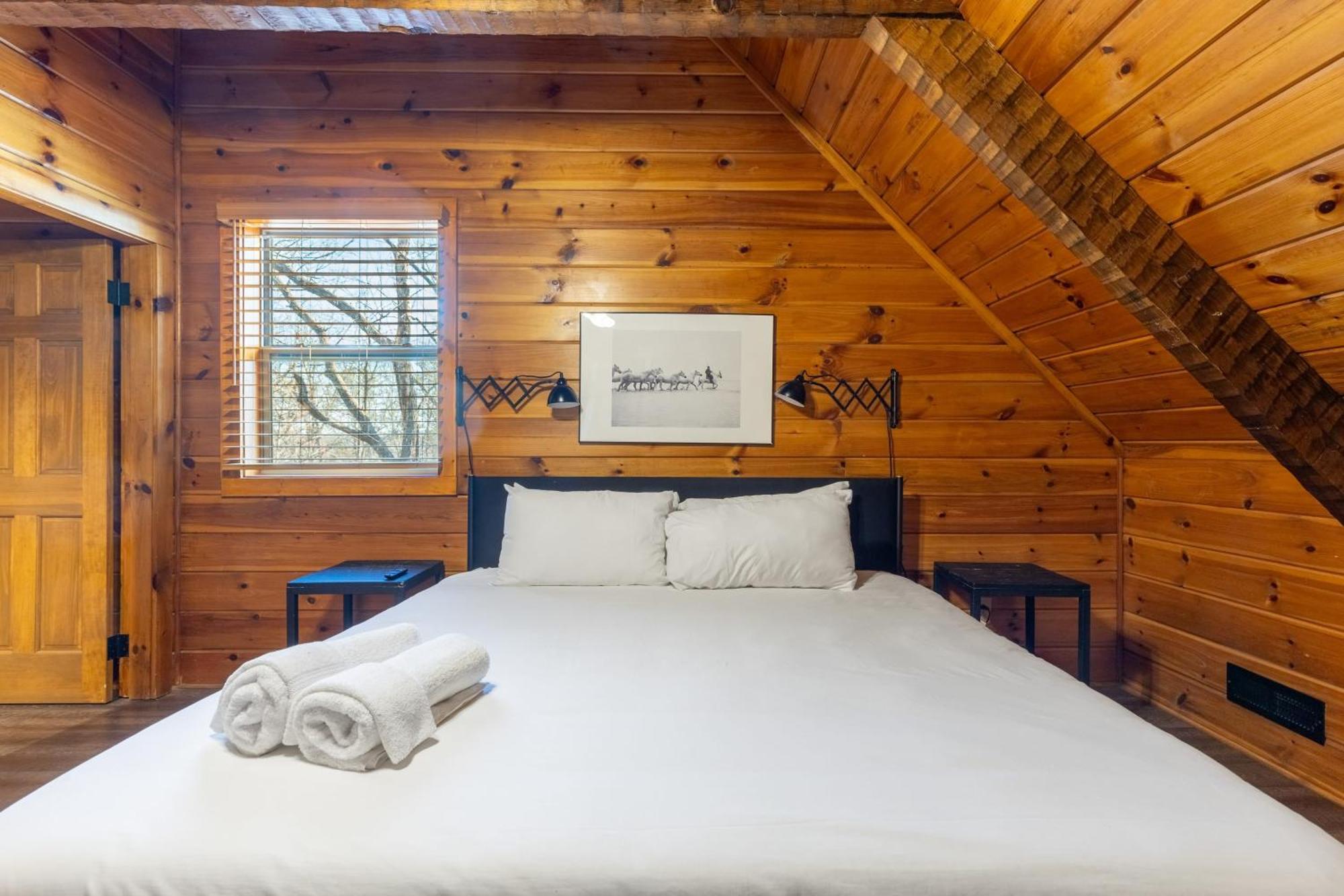 Dudley Ii By Avantstay Comfortable W Hot Tub Views Pigeon Forge
