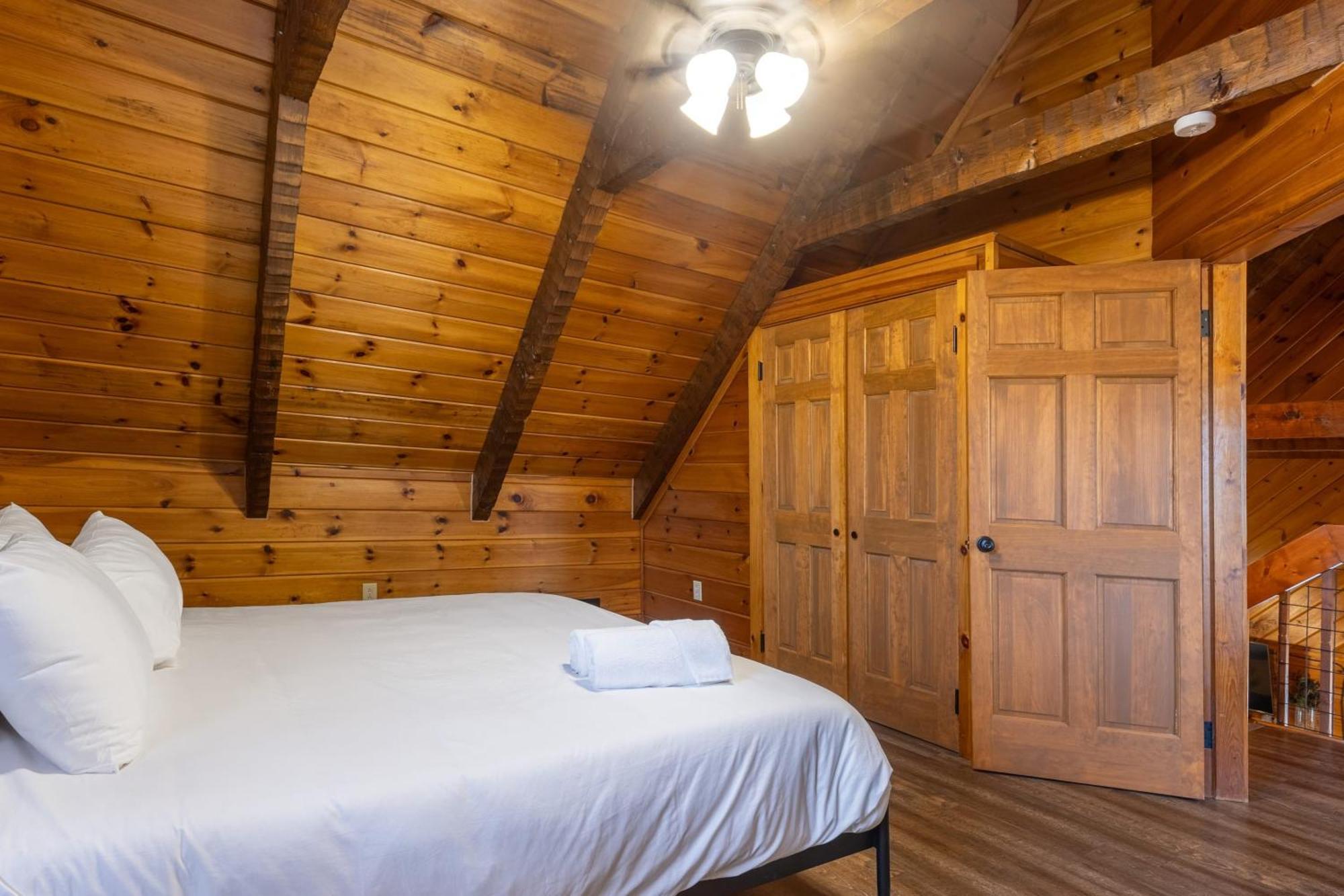 Dudley Ii By Avantstay Comfortable W Hot Tub Views *