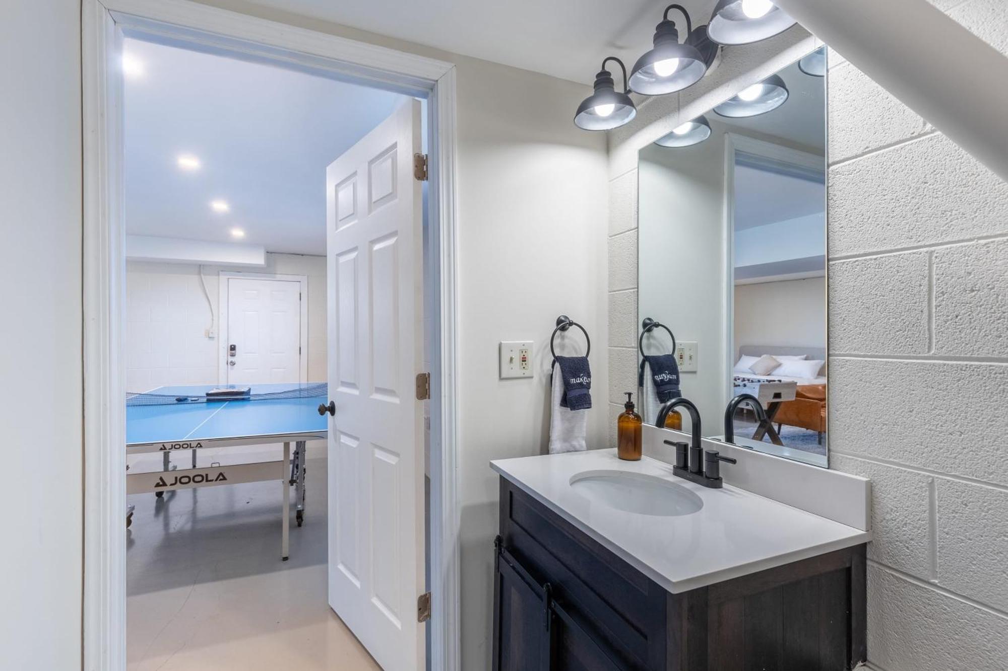 Holiday home Dudley Ii By Avantstay Comfortable W Hot Tub Views Pigeon Forge