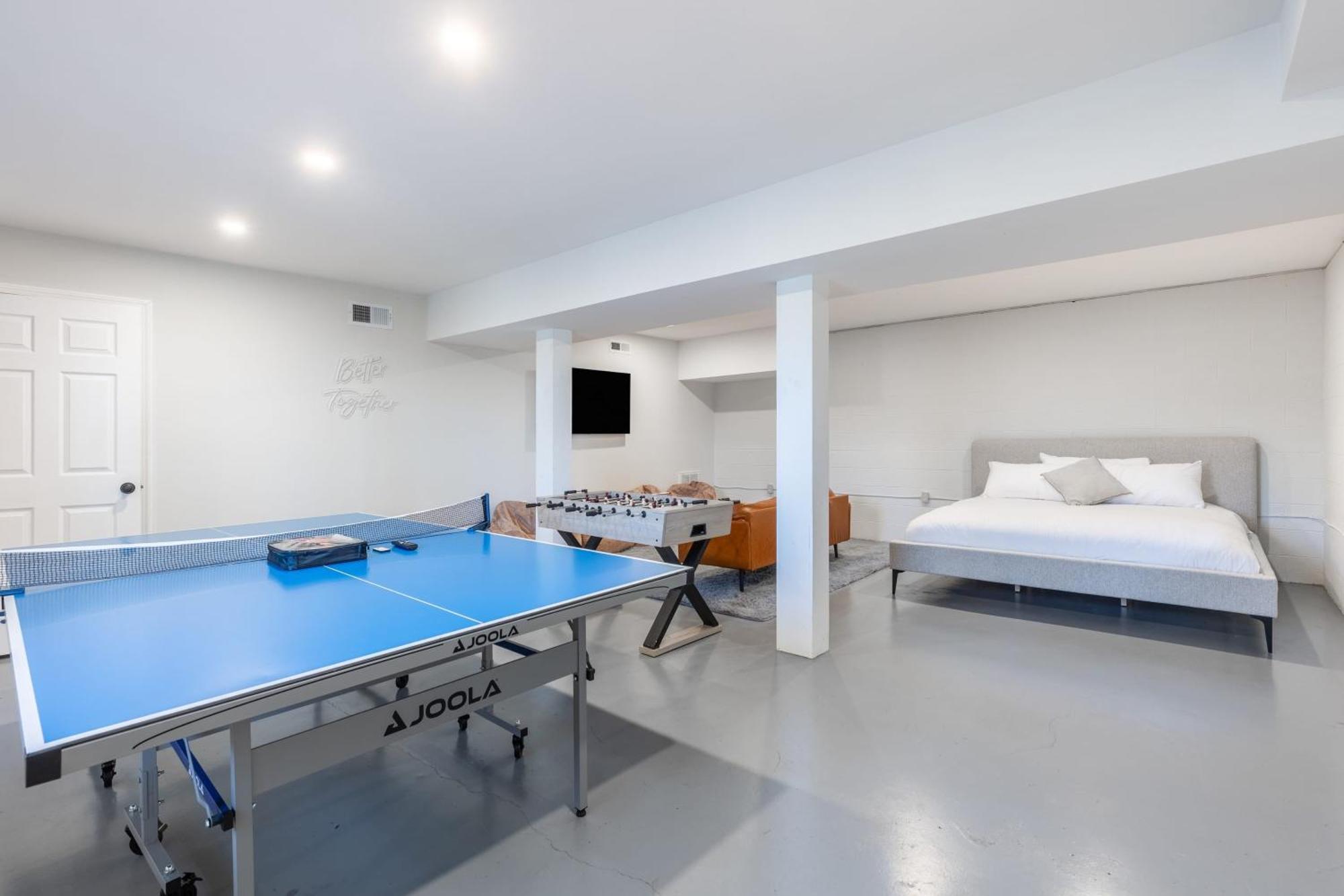 Dudley Ii By Avantstay Comfortable W Hot Tub Views